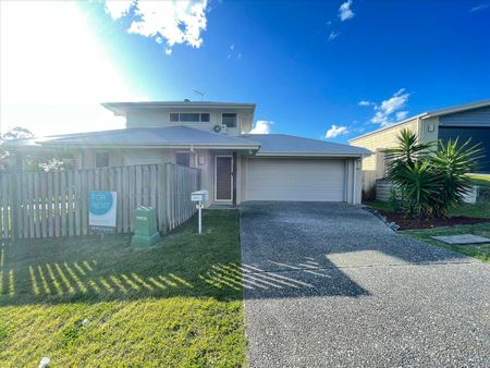 Well Positioned Home Opposite Parkland And Only A Short Walk To School - Photo 4