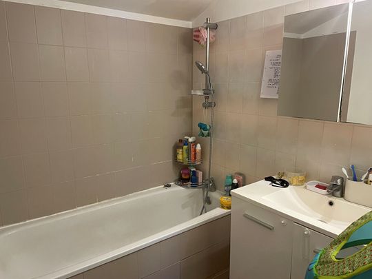 Appartement T3 avec place de parking - Photo 1