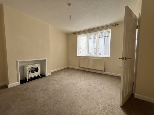 Charnwood Avenue, Leicester, Whetstone - Photo 1