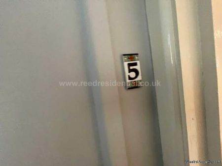 4 bedroom property to rent in Nottingham - Photo 4