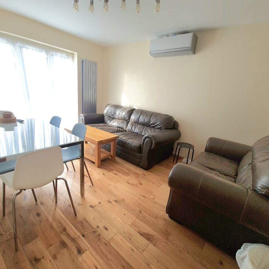 2 Bed Flat, Linden Way, N14 - Photo 1