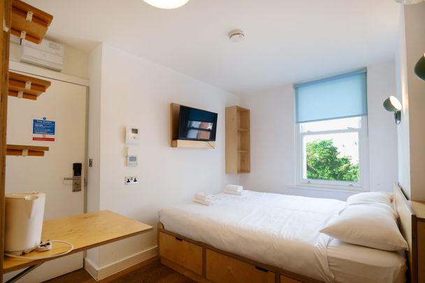 BILLS INCLUDED - A well presented and modern studio flat in Philbeach Gardens, London SW5 - Photo 1