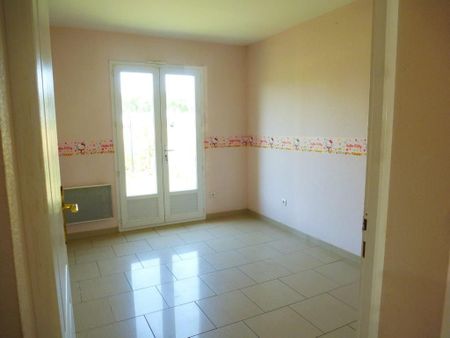 Location Appartement 3 pièces 65m² - Photo 3