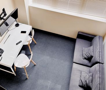 1 bed 1 bath-2061 - Photo 2