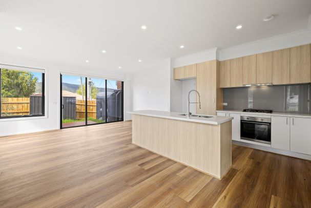 Sparkling new home, ready to enjoy - Photo 1