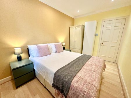 2 bedroom flat to rent - Photo 5