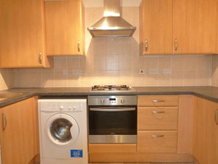 1 bedroom ground floor flat to rent - Photo 5