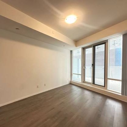 **1+1Bed, 2 Baths, 0 Parking Condo for Rent*** - Photo 4