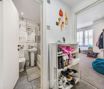 Cranes Park, Surbiton KT5 - Photo 2