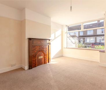 4 bedroom terraced house to rent - Photo 2