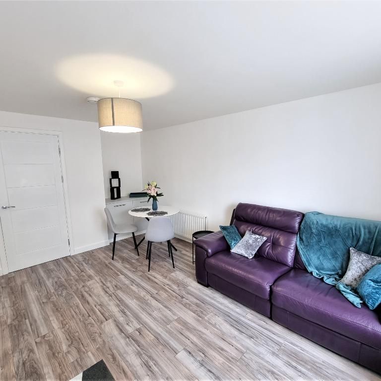 1 bedroom flat to rent - Photo 1