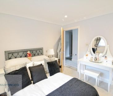 2 bedroom ground floor flat to rent - Photo 3