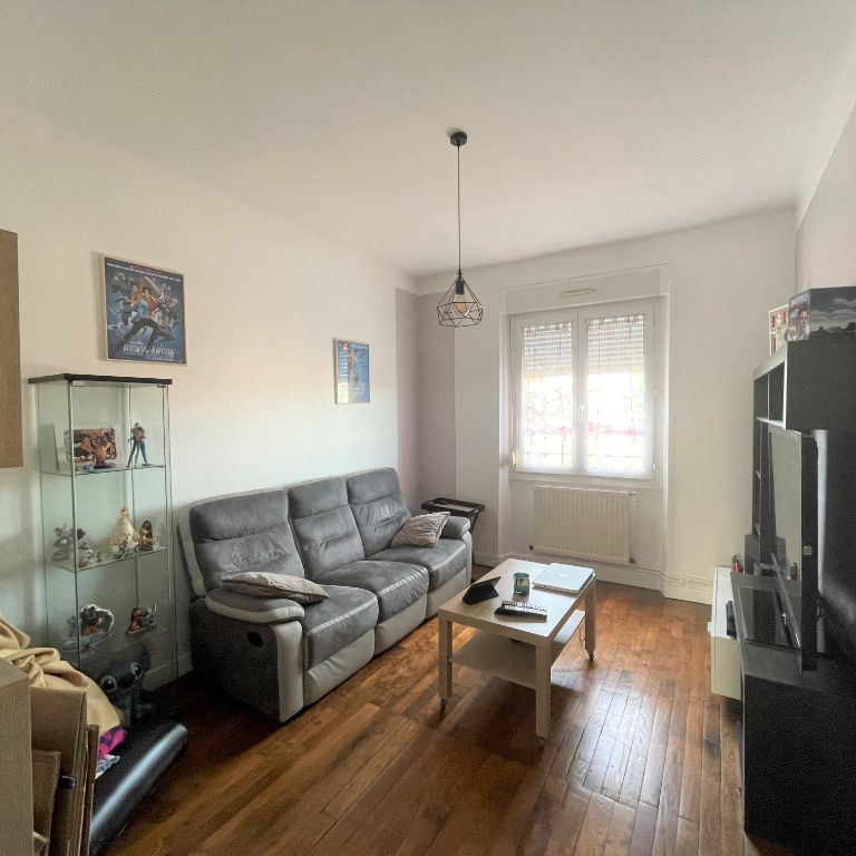 Location Appartement 5 pièces 74m² - Photo 1