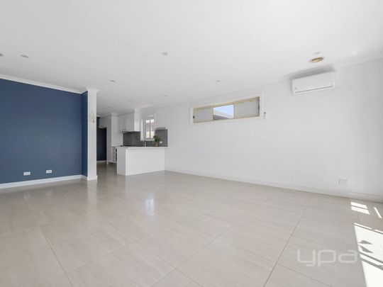 Stylish Living in Weir Views - Photo 1