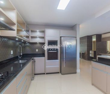 Casa em Condomínio com 3 quartos e 234m² para alugar em Sarandi, Po... - Foto 6