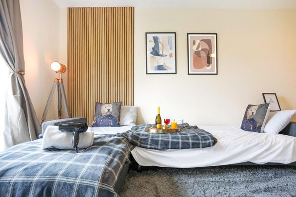 2 bedroom serviced apartment to rent - Photo 1