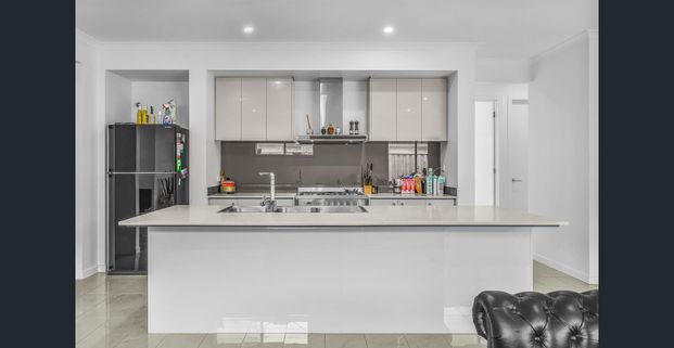 Park Facing Upgraded Home with Two Ensuites! - Photo 1