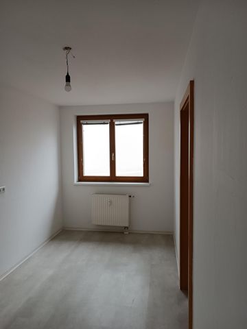 Mürzzuschlag. Großzügige Wohnung mit Balkon für eine liebe Familie - Photo 3