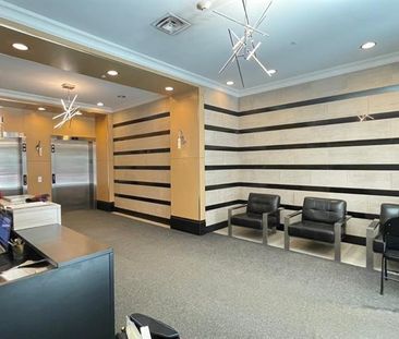 1235 Rue Bishop - Photo 2