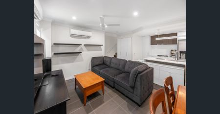 Convenient Low-Maintenance Living in Coopers Plains - Photo 2