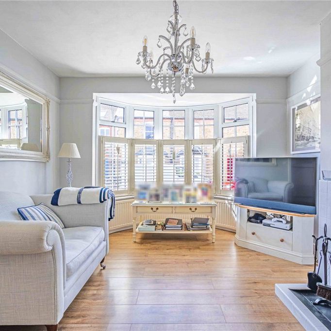 3 bed Semi Detached House for rent - Photo 1