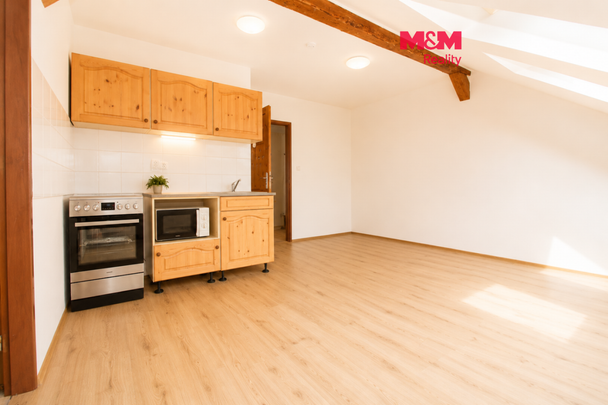 Pronájem bytu 1+1 43 m², Československé armády 284, Cvikov I - Photo 1