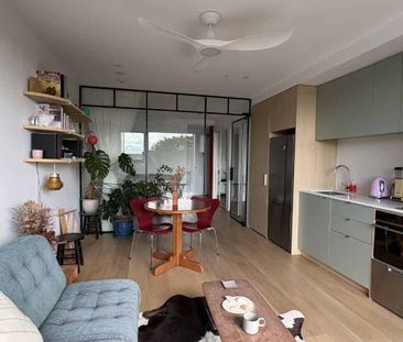 IMMACULATE STUDIO IN STYLISH AALTO - Photo 2