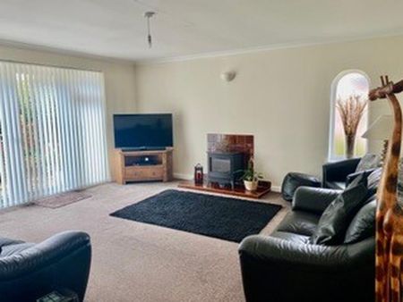 2 bedroom bungalow to rent - Photo 2