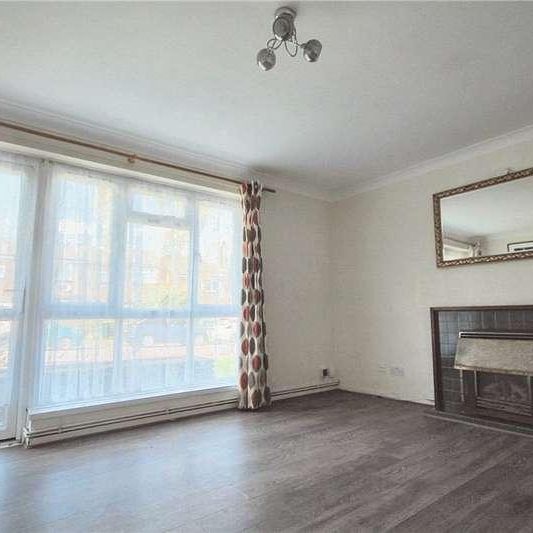 St. Leonards Road, Epsom, Surrey, KT18 - Photo 1