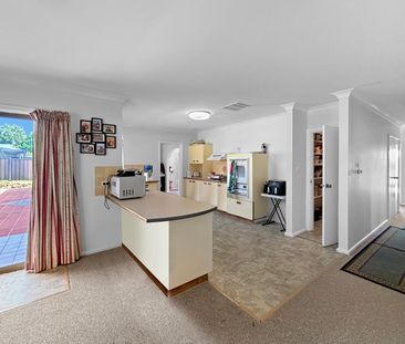Home For Rent - Photo 5