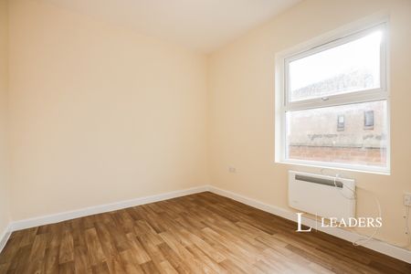 1 bedroom apartment to rent St. Peters Gardens, Marefair, Northampton, Northamptonshire, NN1 - Photo 4