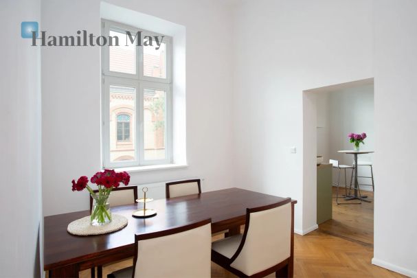 Wyjątkowe mieszkanie w klimacie Starego Miasta - Photo 1