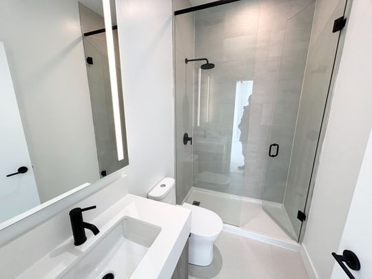 For Lease - 308 Jarvis Street Unit# 715, Toronto, Ontario - Photo 1