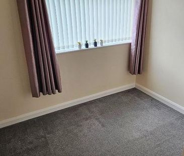 3 bedroom detached house to rent - Photo 4