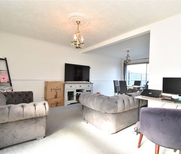 Kingsman Drive, Clacton-on-Sea, Essex, CO16 8UR - Photo 3