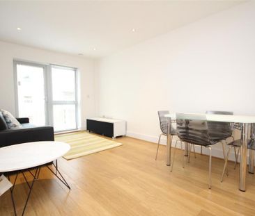 2 bedroom flat to rent - Photo 2