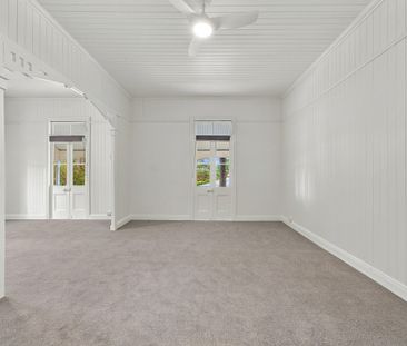 36 Croydon Street, TOOWONG - Photo 1