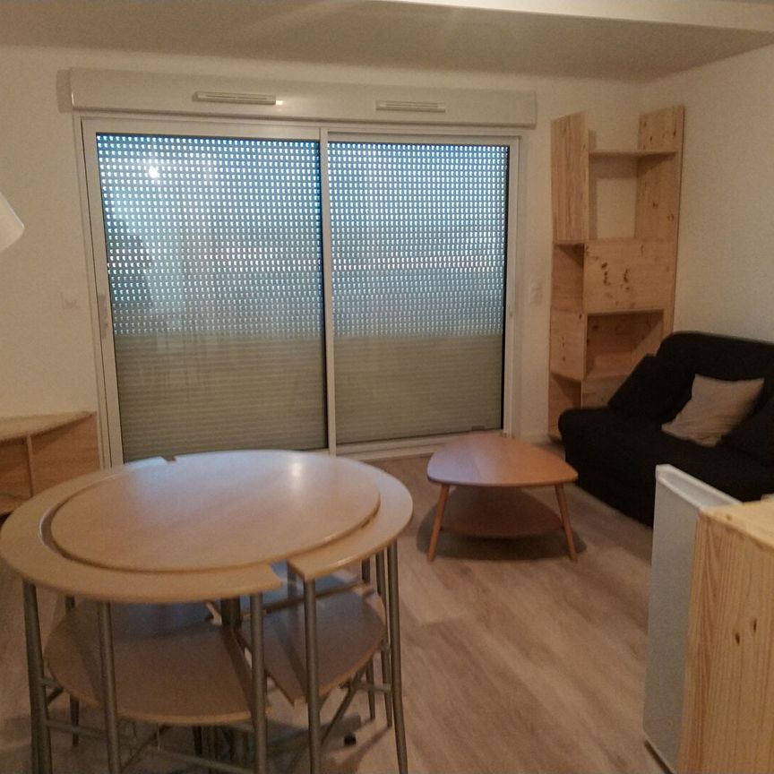 Location Appartement 1 pièce 26m² - Photo 1