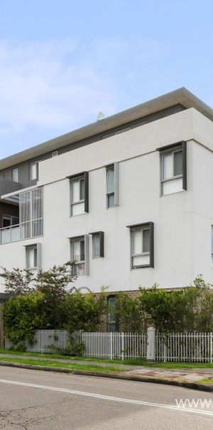 Affordable Housing - Modern One Bedroom Apartment in Prime Guildford Location - Photo 1