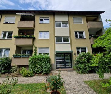 Helle Gepflegte 2,5-Zimmer Wohnung mit Balkon und Garage - Foto 1