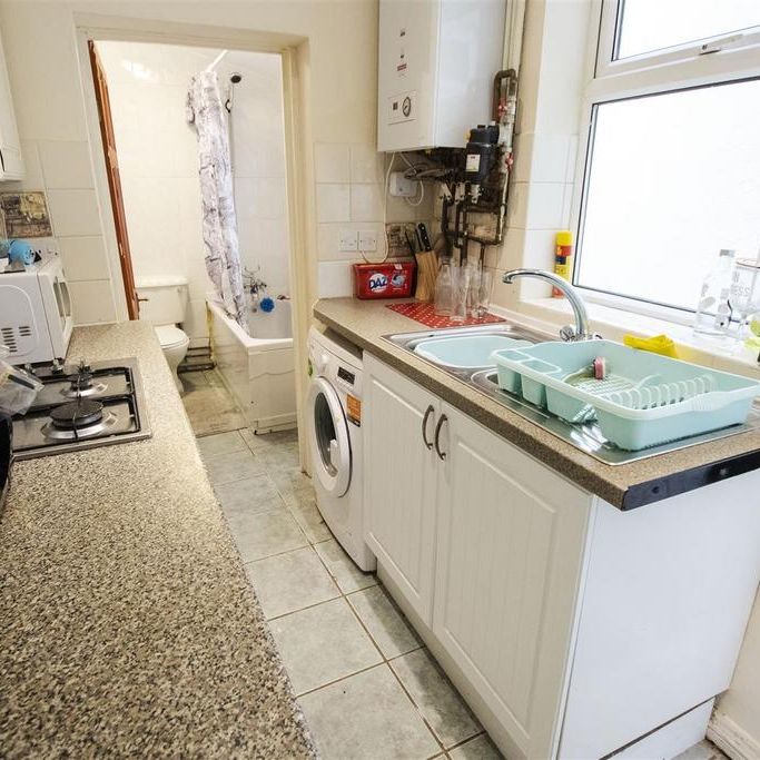 4 bedroom house to rent - Photo 1