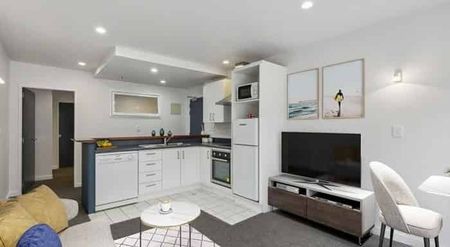 Bright CBD Oasis - Photo 2