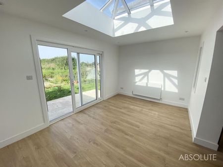 2 bedroom link detached house to rent - Photo 5