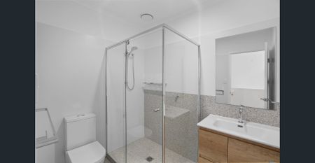 Modern Townhouse Living with Resort-Style Facilities in Pimpama! - Photo 5