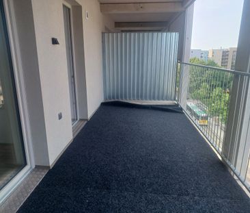 Lichtdurchflutetes Wohnen: 2-Zimmer-Wohnung mit Großem Balkon für L... - Photo 2