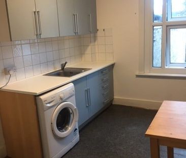 1 Bed Flat, Hornsey Park Road, N8 - Photo 3