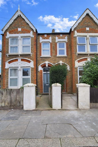 3 bedroom flat to rent - Photo 3