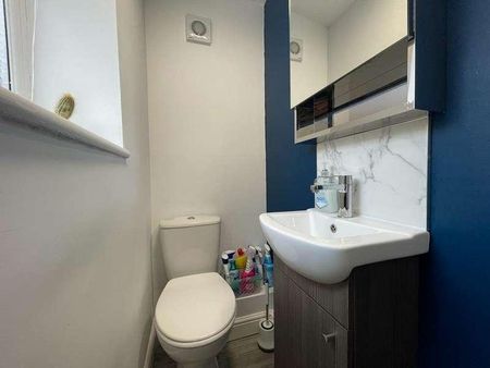 Contemporary Bed House // Jul, LN1 - Photo 4