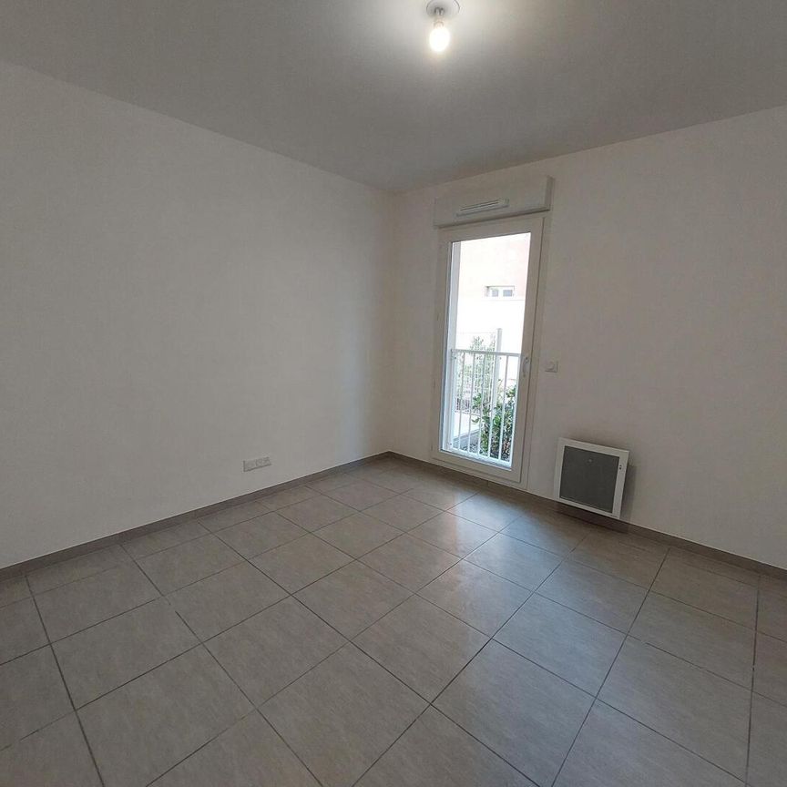 location Appartement F4 DE 76m² À MARSEILLE - Photo 1