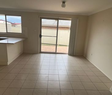 sit back and relax - Photo 2